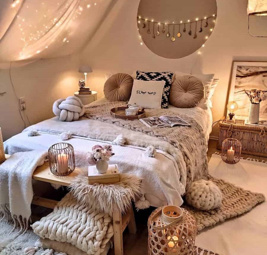 Warm & cozy bohemian style bedroom