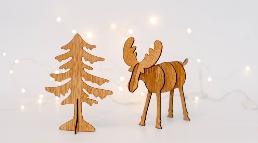 Make your own wooden simple Christmas decoration